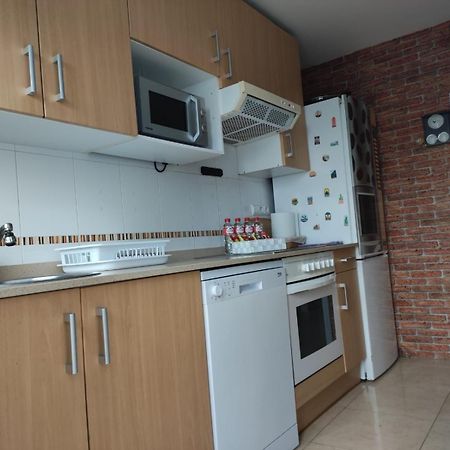 Chalet Bajo Con Jardin, Patio, Cenador Y Barbacoa. Viveda Eksteriør billede