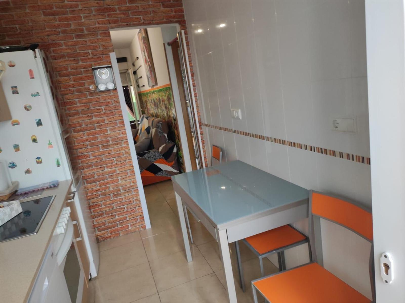 Chalet Bajo Con Jardin, Patio, Cenador Y Barbacoa. Viveda Eksteriør billede